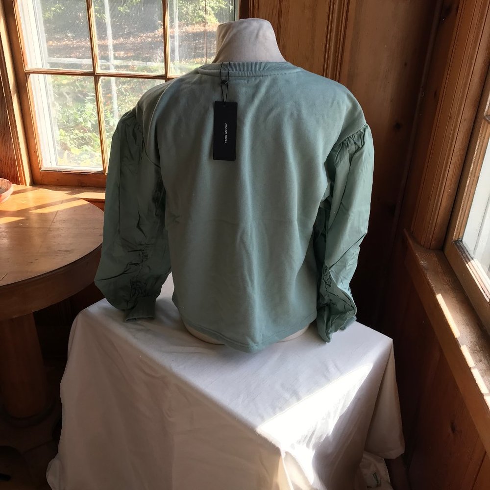 NWT VERO MODA SWEATSHIRT, size Medium in light jade. - Picture 4 of 8